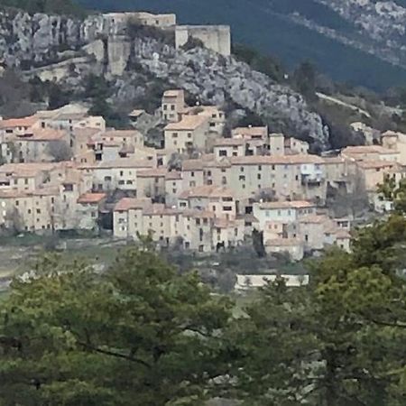 Appartement Le Petit Saint Clair à Trigance Extérieur photo