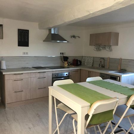 Appartement Le Petit Saint Clair à Trigance Extérieur photo