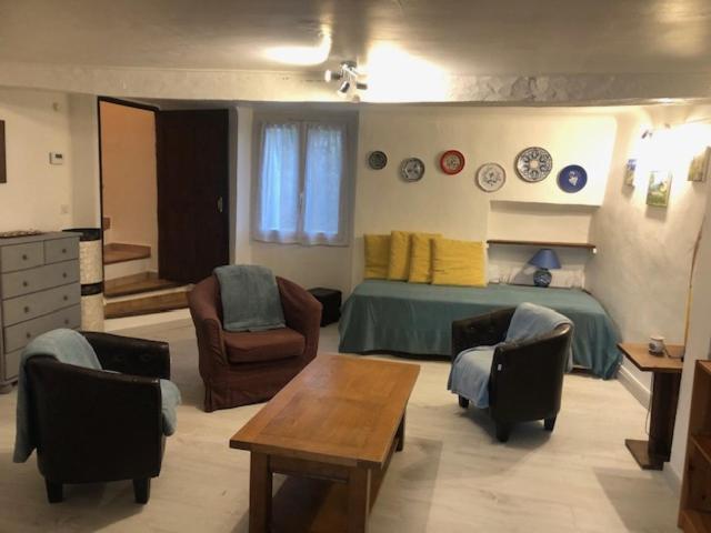 Appartement Le Petit Saint Clair à Trigance Extérieur photo